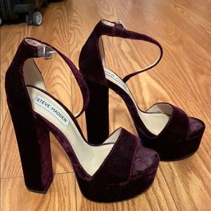Steve Madden Velvet Heels Gonzo